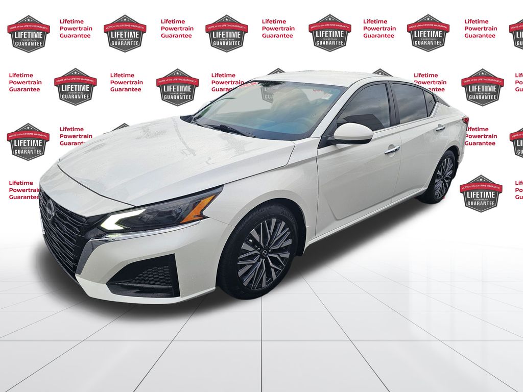 2023 Nissan Altima SV
