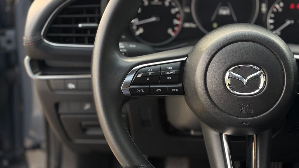 2025 Mazda Mazda3 Premium - Photo 16
