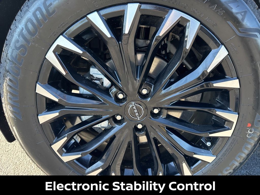 2026 Nissan Rogue Dark Armor - Photo 11