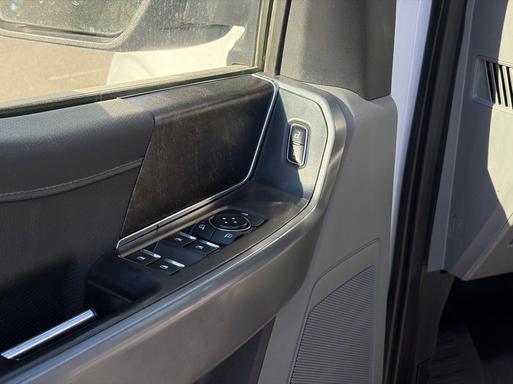 2023 Ford F-150 XLT - Photo 12