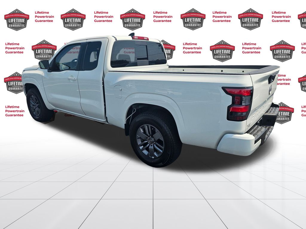 2025 Nissan Frontier SV photo 3