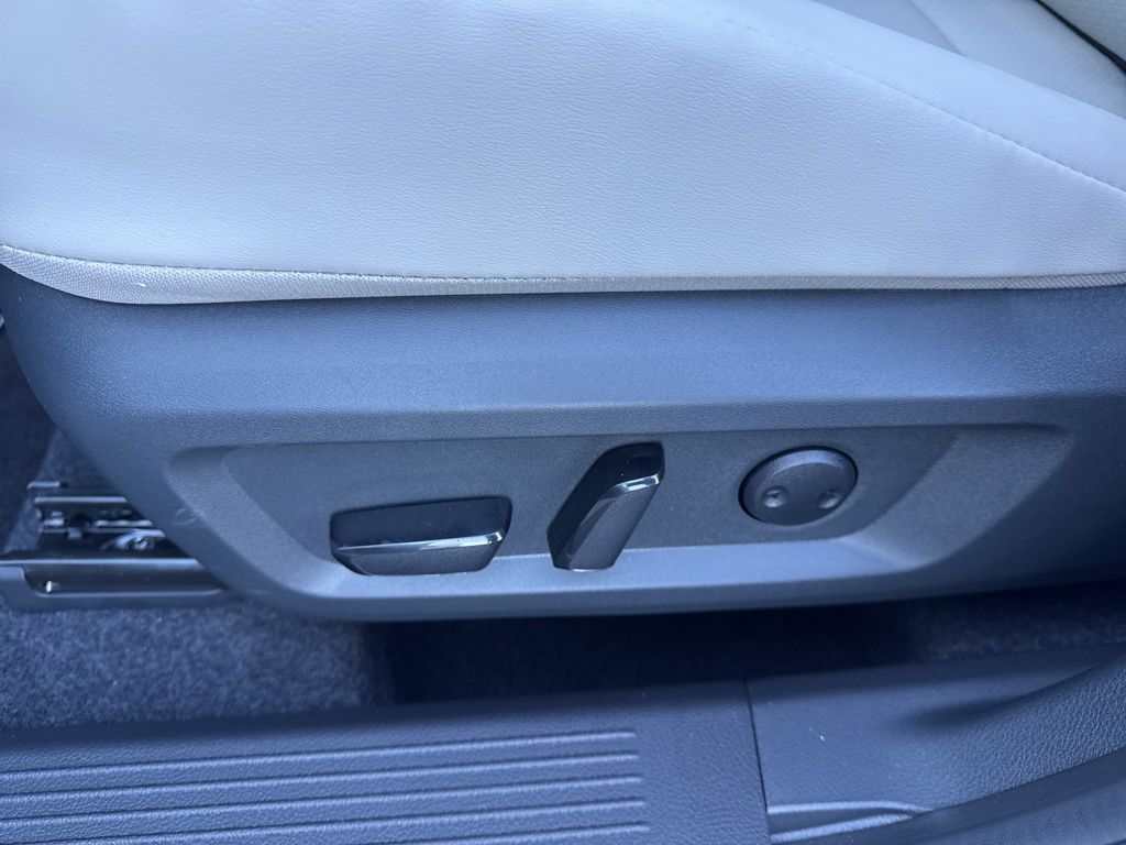 2026 Nissan Rogue Dark Armor - Photo 26