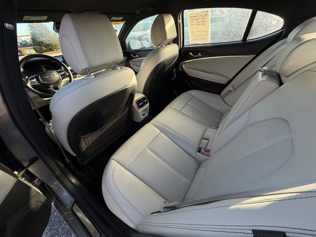 2025 GENESIS G70 Standard - Photo 22