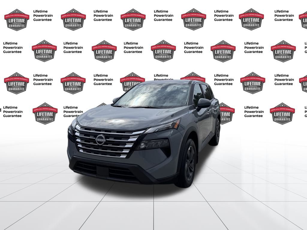 2026 Nissan Rogue SV's photo