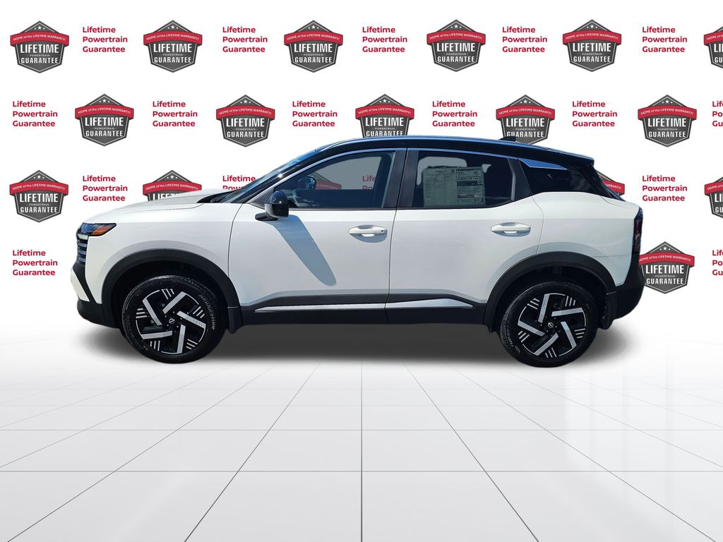 2026 Nissan Kicks SV photo 2