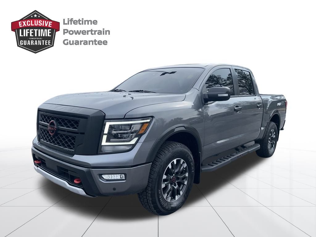 2023 Nissan Titan Truck 