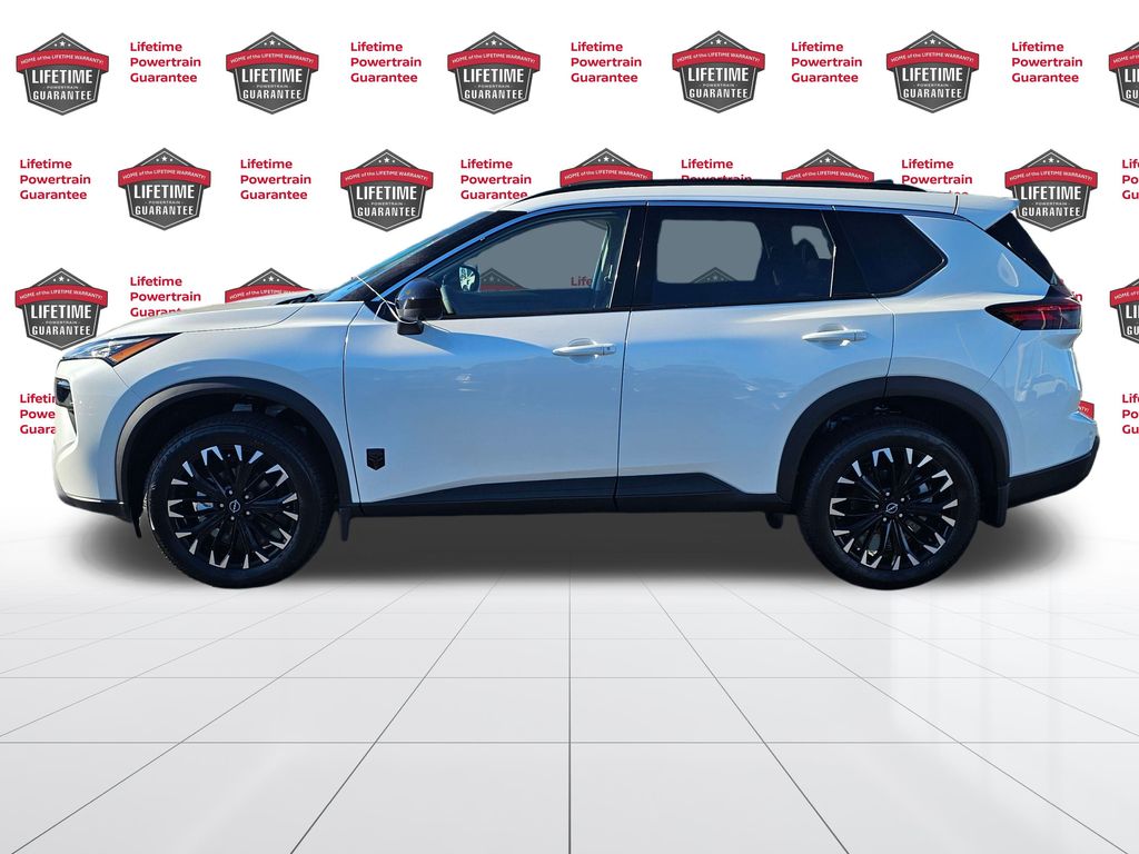 2026 Nissan Rogue SV's photo
