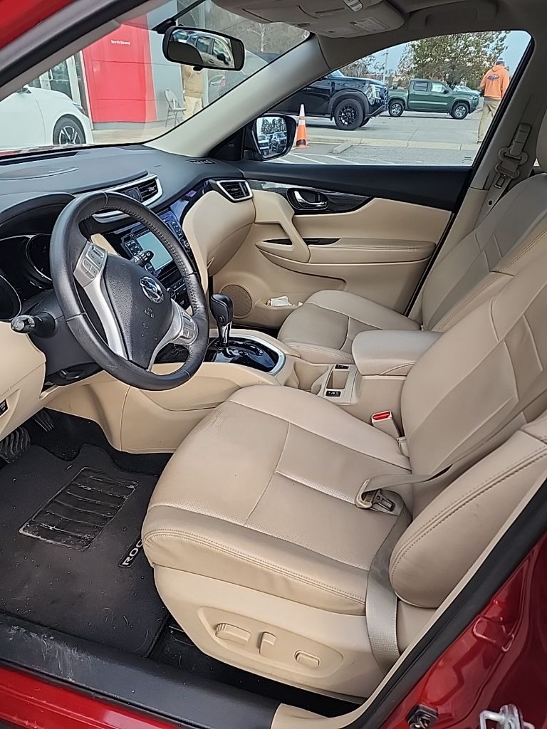 2016 Nissan Rogue SUV 