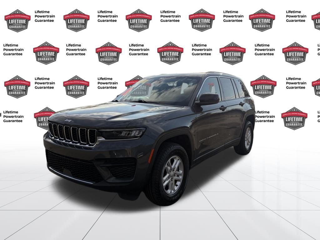 Used 2022 Jeep Grand Cherokee Laredo SUV