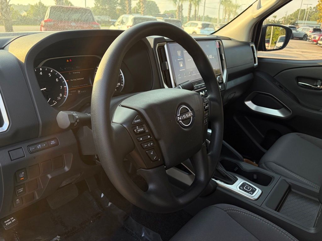2026 Nissan Frontier SV - Photo 11