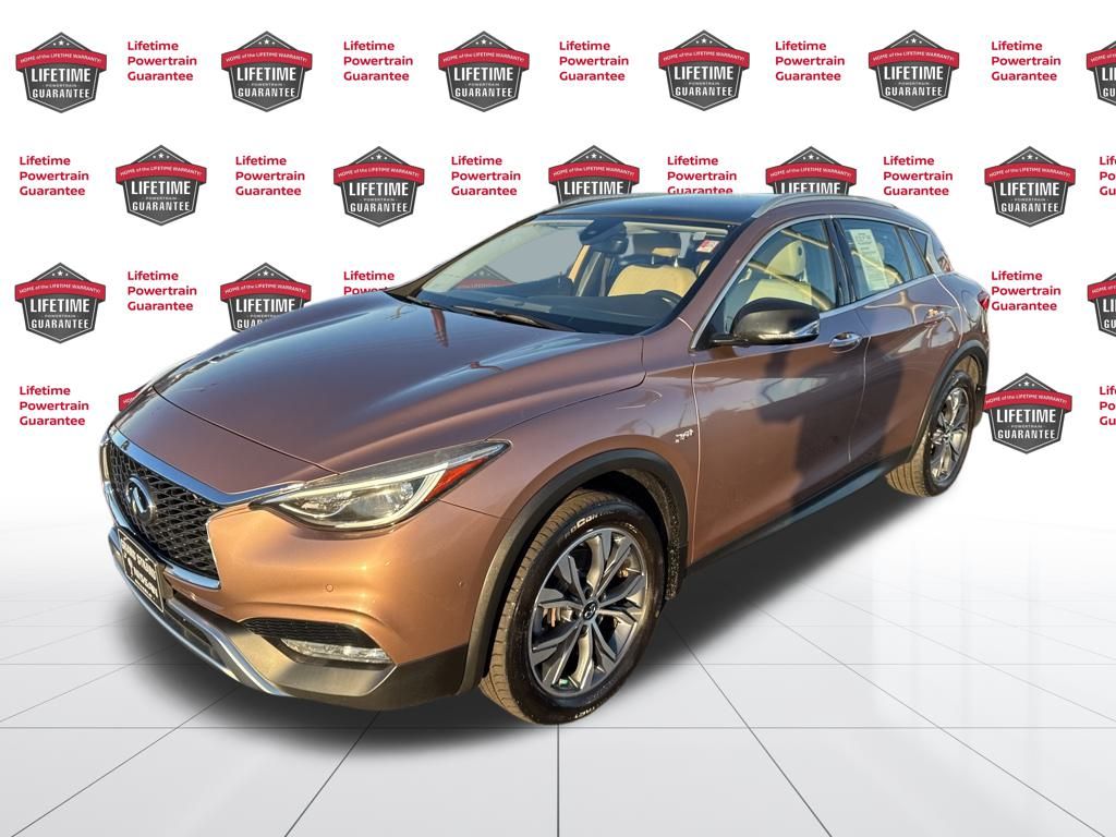 2018 INFINITI QX30 Premium