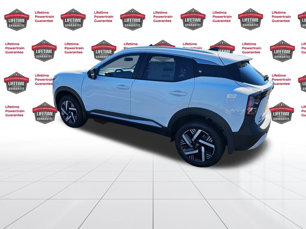 2026 Nissan Kicks SV photo 3