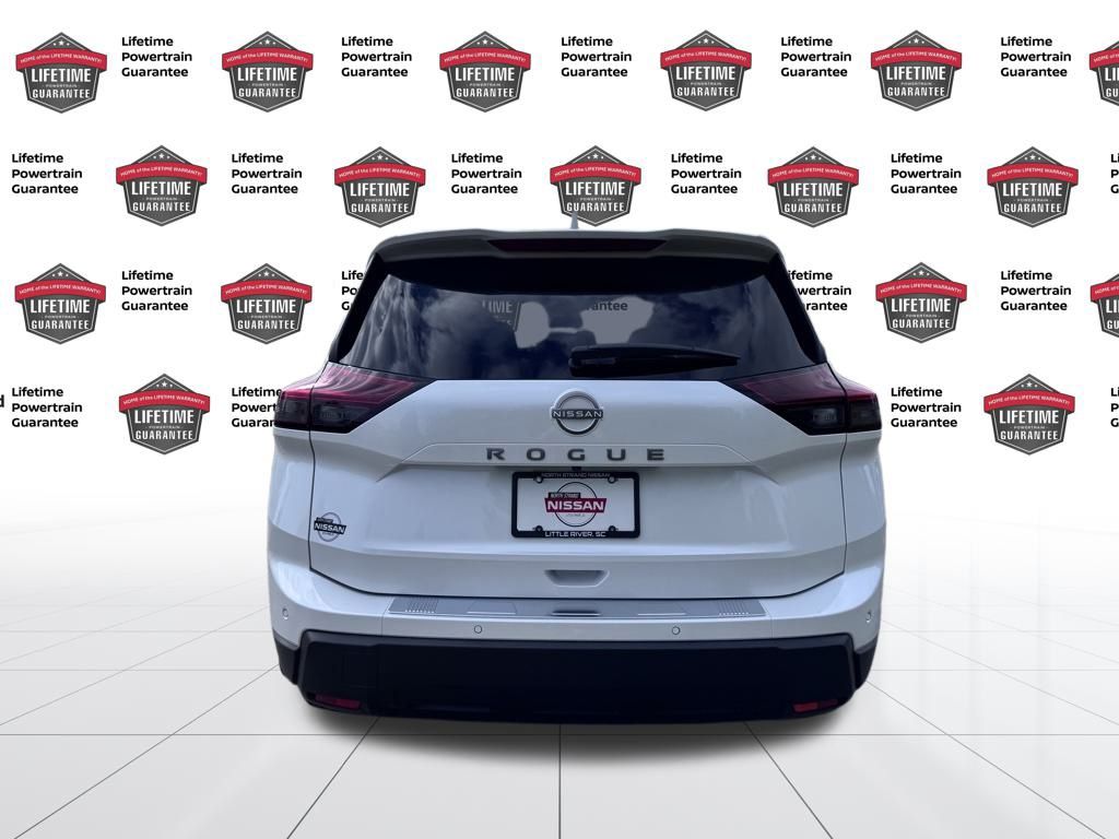 2026 Nissan Rogue SV photo 4