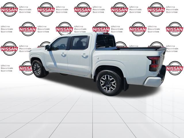 2025 Nissan Frontier SL Crew Cab photo 3