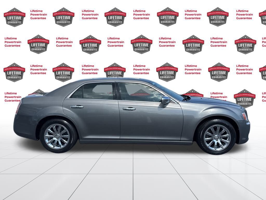 2011 Chrysler 300 Limited photo 4