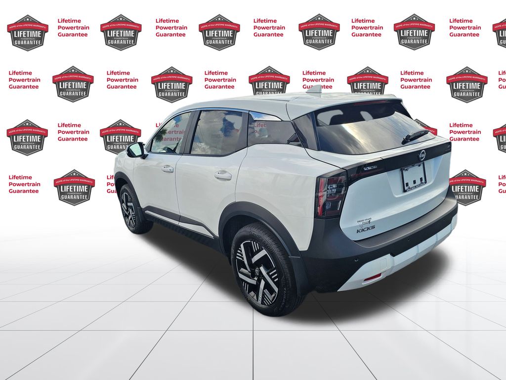 2025 Nissan Kicks SUV 