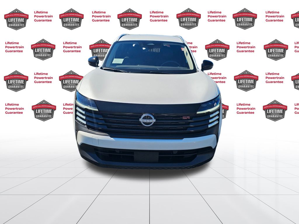 2026 Nissan Kicks SR photo 4