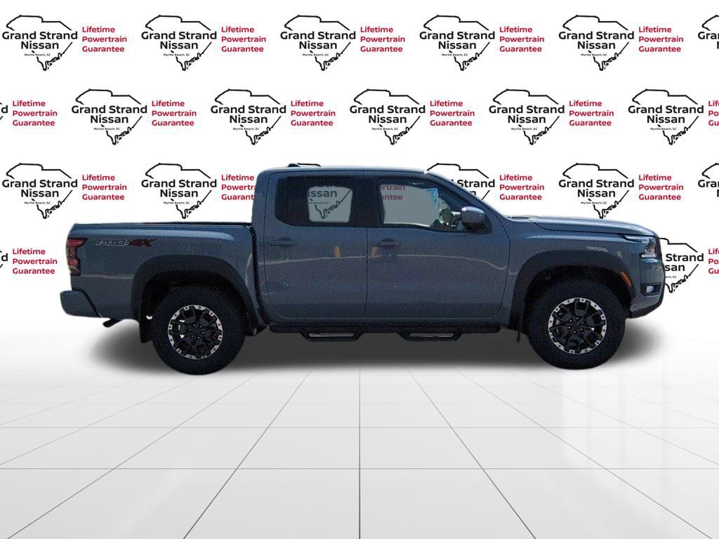 2025 Nissan Frontier PRO-4X photo 2