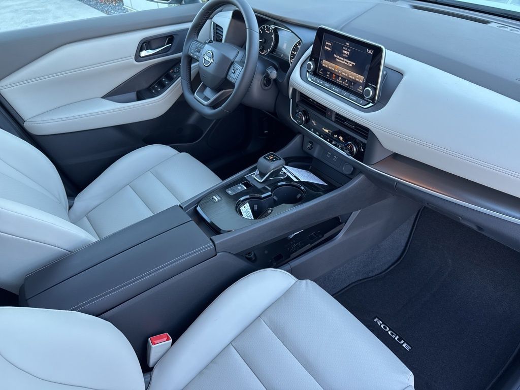 2026 Nissan Rogue Dark Armor - Photo 22