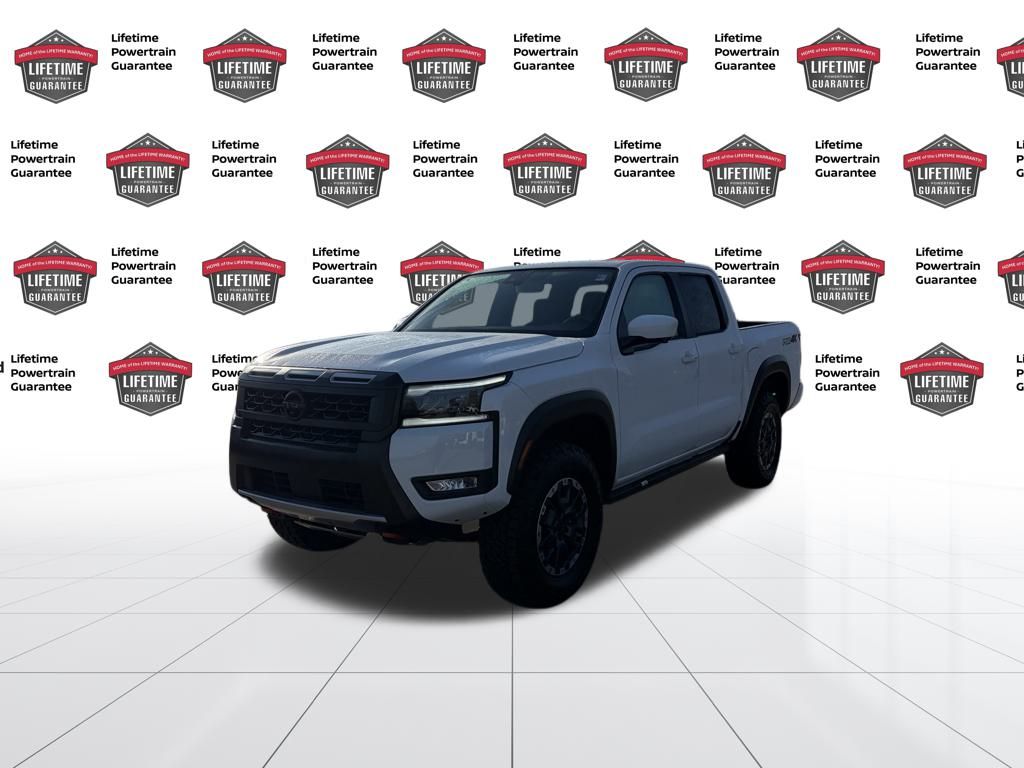 2026 Nissan Frontier PRO-4X's photo