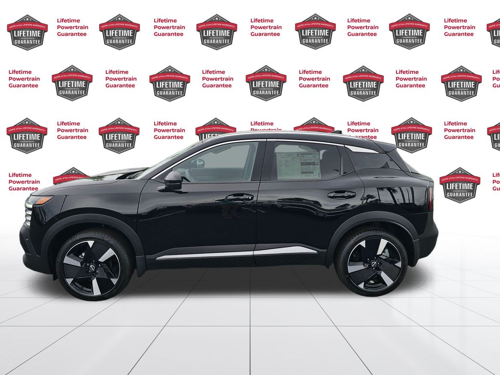 2025 Nissan Kicks SR photo 2