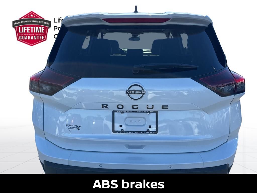 2026 Nissan Rogue Dark Armor - Photo 8