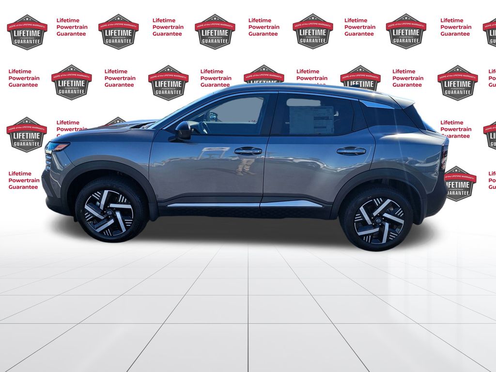 2026 Nissan Kicks SV photo 2