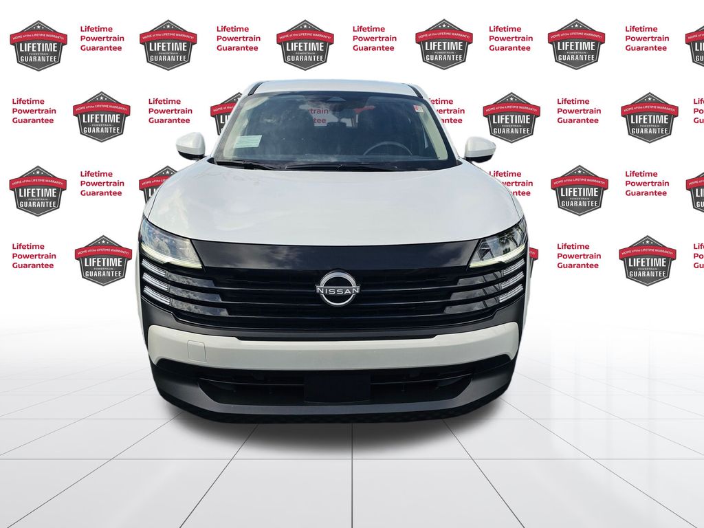 2025 Nissan Kicks SV photo 3