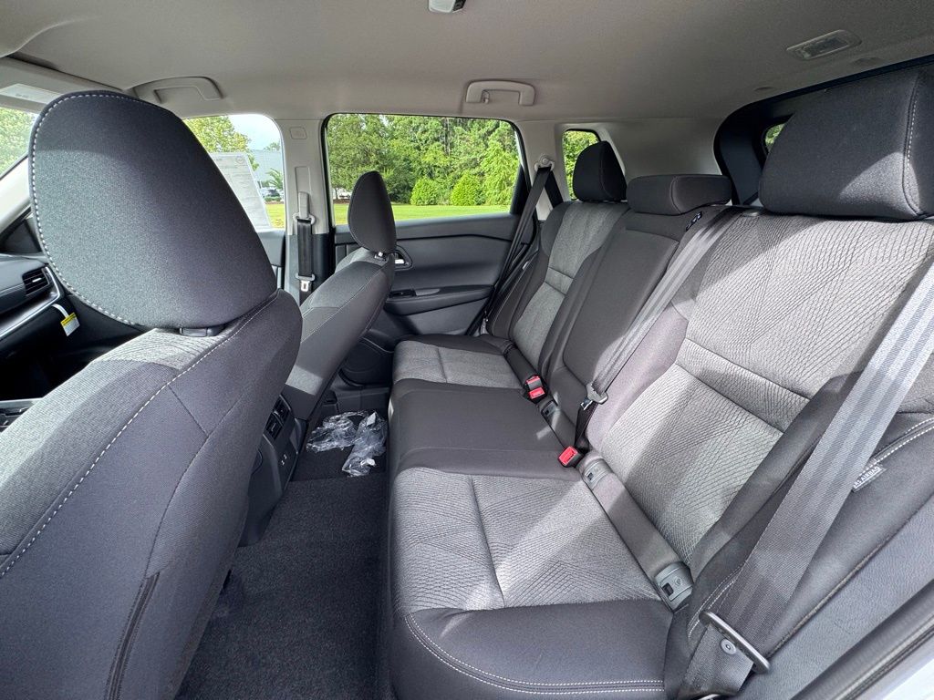 2026 Nissan Rogue SV - Photo 23