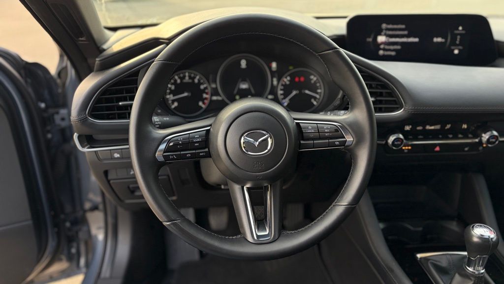 2025 Mazda Mazda3 Premium - Photo 15