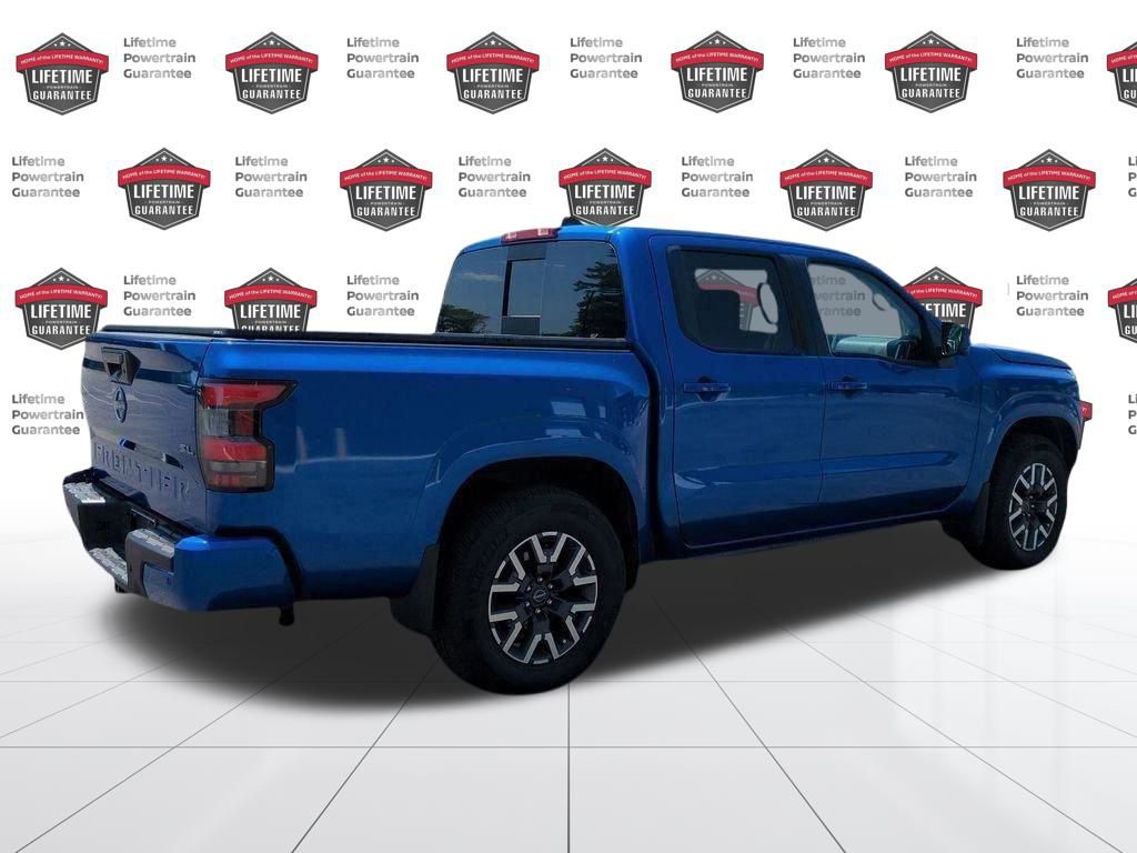 2025 Nissan Frontier SL photo 3