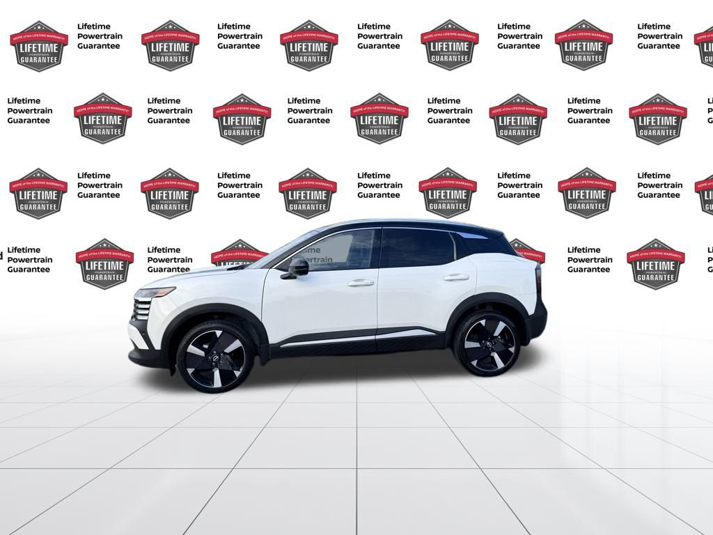 2025 Nissan Kicks SR photo 2