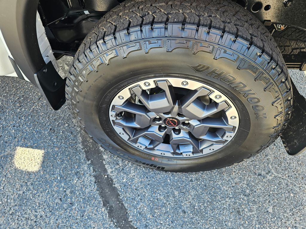 2026 Nissan Frontier PRO-4X - Photo 11