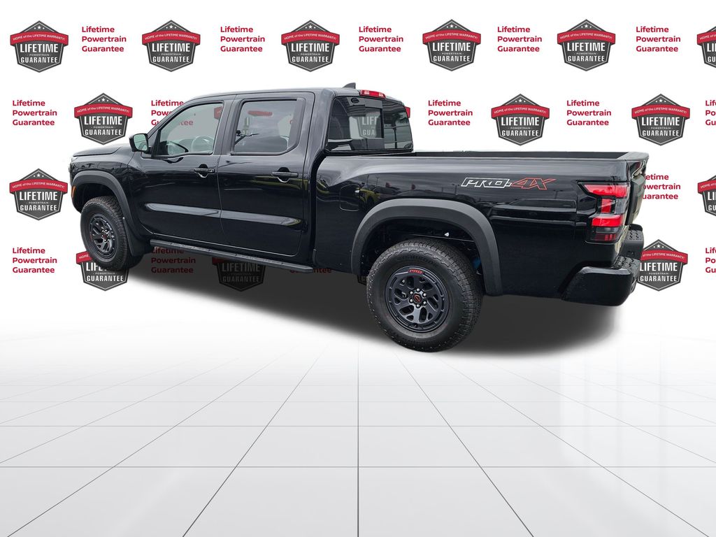 2025 Nissan Frontier PRO-4X photo 3