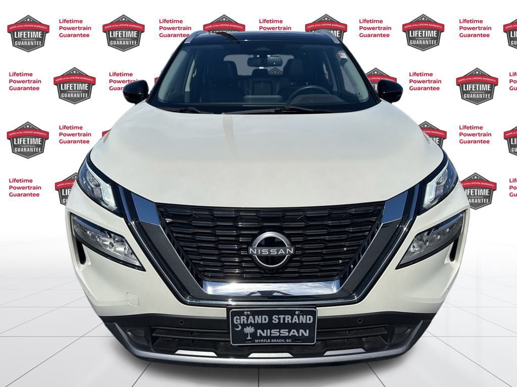 2023 Nissan Rogue SL photo 2
