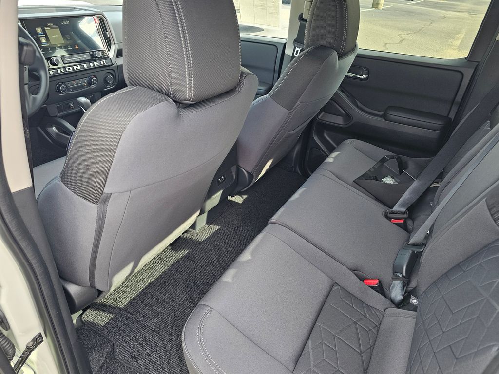2026 Nissan Frontier SV - Photo 12