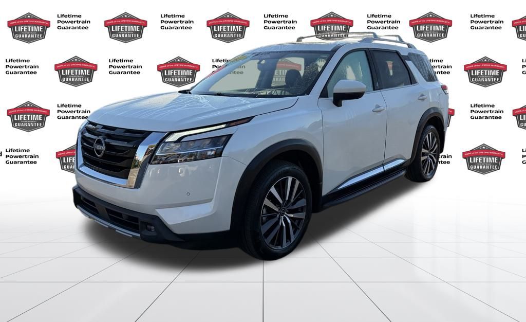 2022 Nissan Pathfinder SUV 
