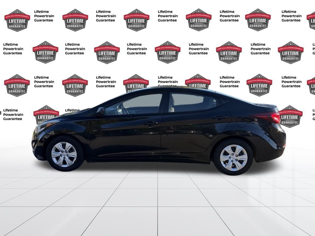 Used 2016 Hyundai Elantra SE Sedan