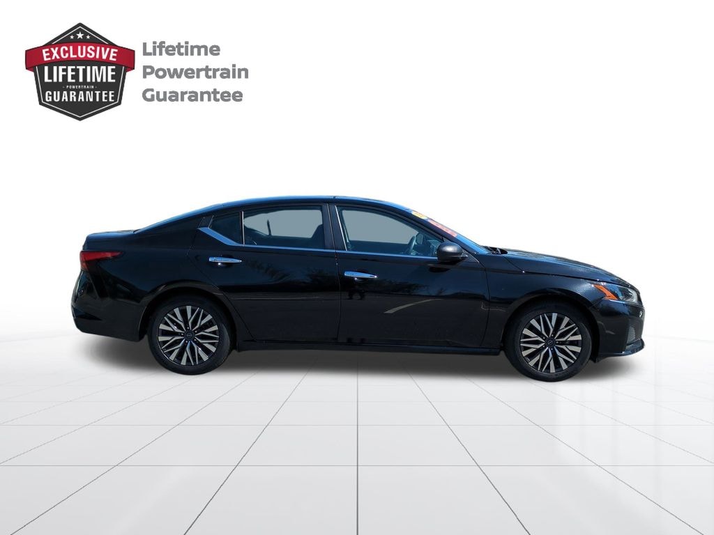 Used 2024 Nissan Altima 2.5 SV Sedan