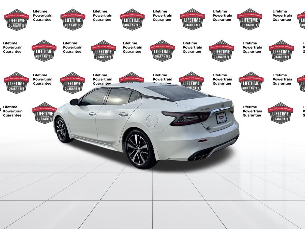 2021 Nissan Maxima SV photo 3