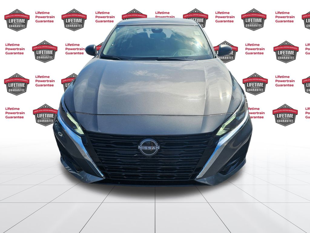 2025 Nissan Altima 2.5 SV photo 4