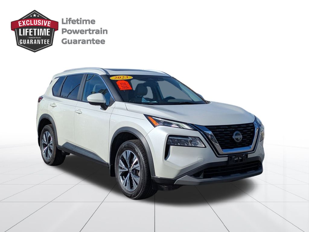 2023 Nissan Rogue SV's photo