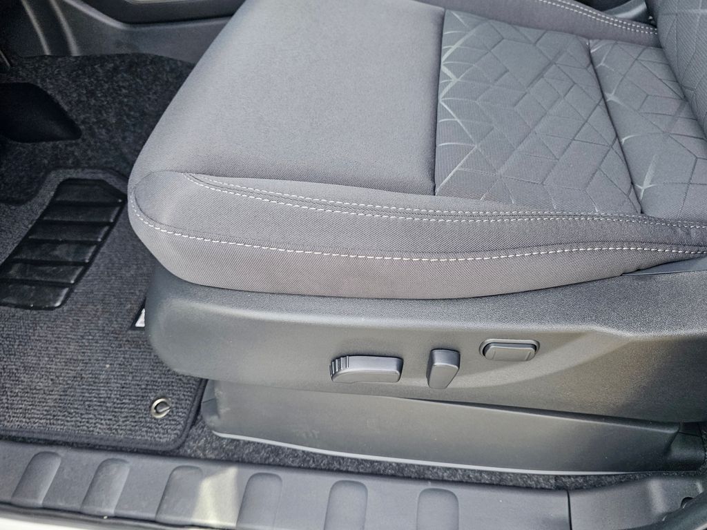 2026 Nissan Frontier SV - Photo 14
