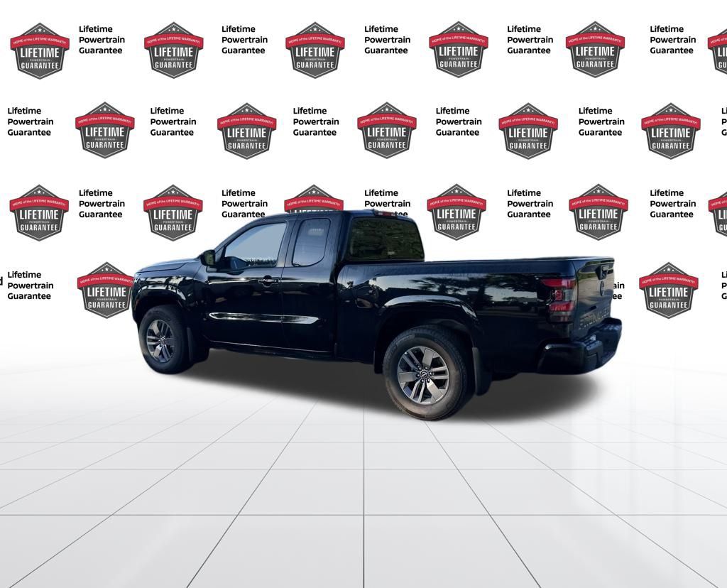 2025 Nissan Frontier SV King Cab photo 2