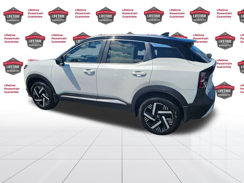 2026 Nissan Kicks SV photo 3