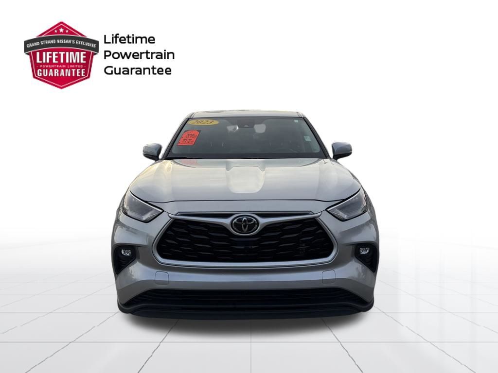 2023 Toyota Highlander LE - Photo 10