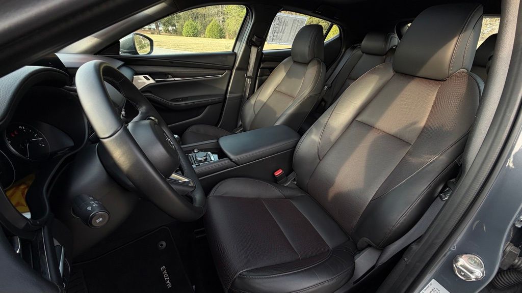 2025 Mazda Mazda3 Premium - Photo 11