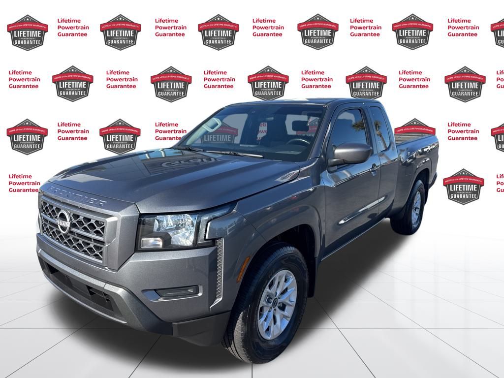 2024 Nissan Frontier SV's photo