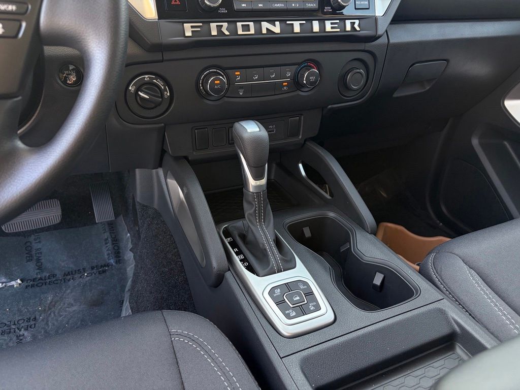 2026 Nissan Frontier SV - Photo 17