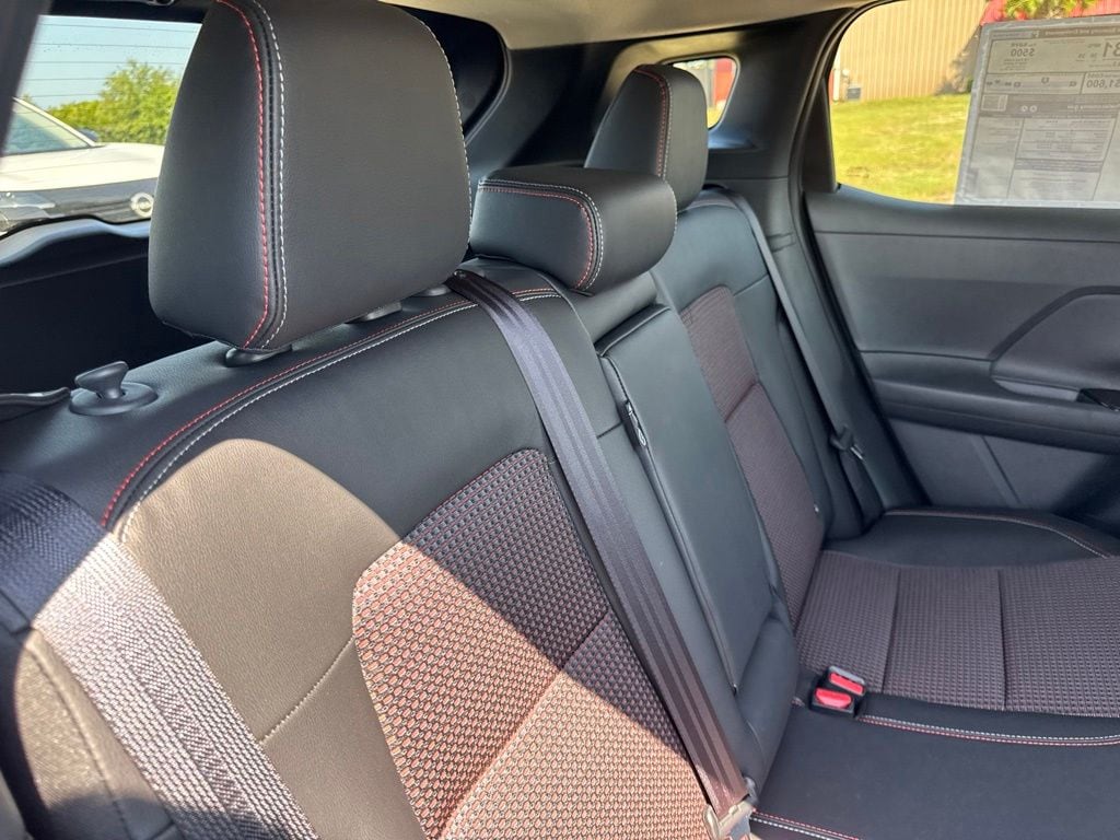 2026 Nissan KICKS SR - Photo 21